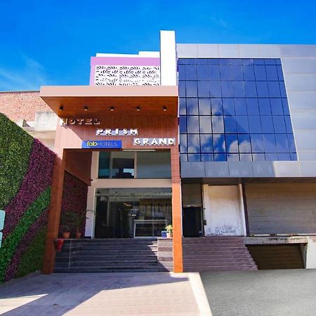 Fabhotel Prism Grand Zirakpur Екстериор снимка