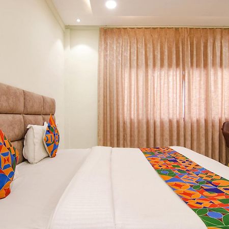 Fabhotel Prism Grand Zirakpur Екстериор снимка